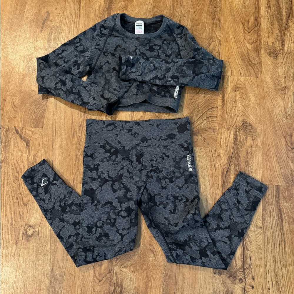 Gymshark Adapt Animal Set with Butt scrunch